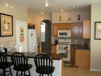 14 - Kitchen