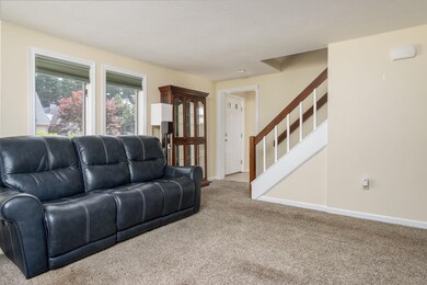 2 Drury Ln unit 1, Nashua, NH 03064 - photo 7