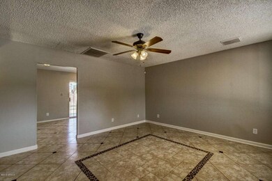 2219 N 47th Ln, Phoenix, AZ 85035 - photo 4