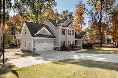 732 E Jefferson St, Hoschton, GA 30548 - photo 6