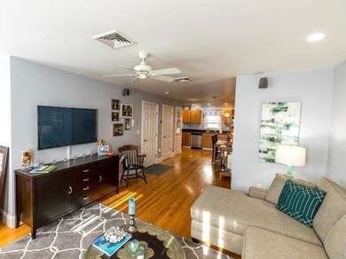 546 E 3rd St unit 2, Boston, MA 02127 - photo 2