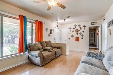 1421 Eastview Dr, Weatherford, TX 76086 - photo 6