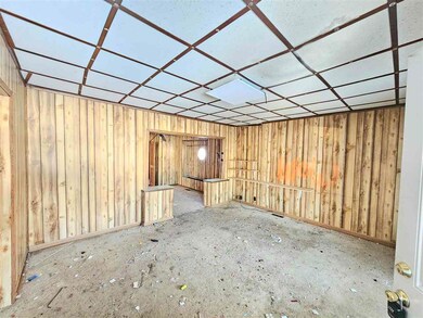 143 E School St, Anderson, IN 46012 - photo 3