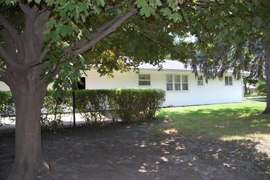 1009 Hemlock Ln, Naperville, IL 60540 - photo 4