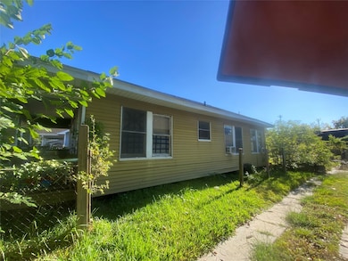 112 Glendale St, Houston, TX 77012 - photo 2