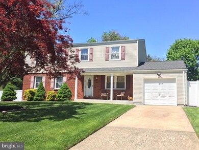 10 Hickory Hill Dr, Ewing, NJ 08618 - photo 2