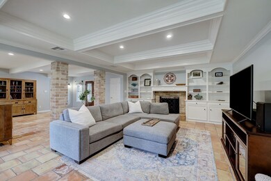 10035 Olympia Dr, Houston, TX 77042 - photo 2