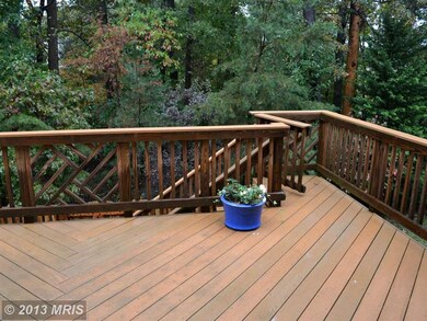 8702 Riverscape Ct, Odenton, MD 21113 - photo 2