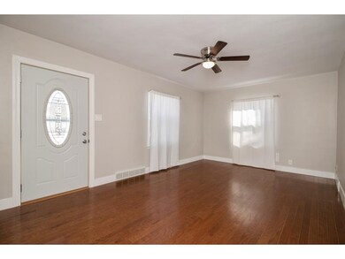 2918 49th St, Des Moines, IA 50310 - photo 7