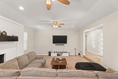 104 S Ramblin Oaks Dr, Moore, OK 73160 - photo 4