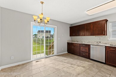 10701 Evanwood Dr, Louisville, KY 40228 - photo 7