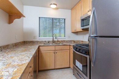 Kitchen_0764-SMALL