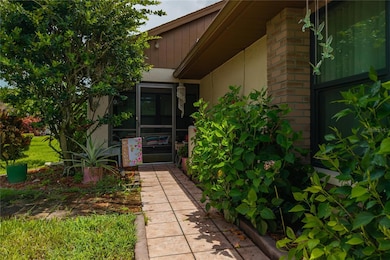 10718 Fiddlesticks Ct, New Port Richey, FL 34654 - photo 3