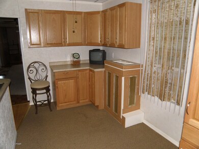 38 S Carlisle St, Allentown, PA 18109 - photo 4