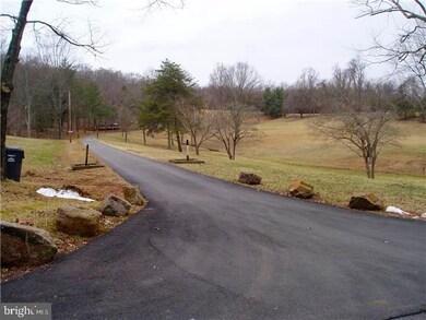 1503 Coldsprings Rd, Pottstown, PA 19465 - photo 3