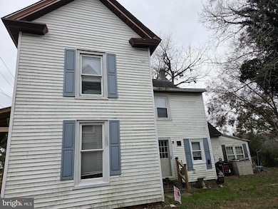 610 Clarke Ave, Pocomoke City, MD 21851 - photo 3