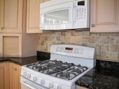 166 Huse Rd, Manchester, NH 03103 - photo 7