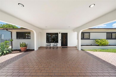 DRIVEWAY ENTRANCE WITH ROOF