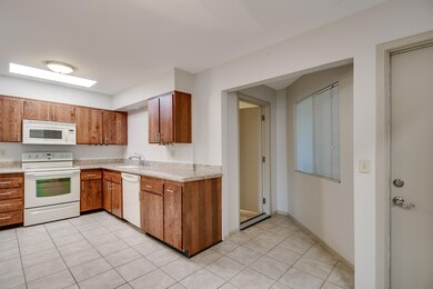 10936 W Santa fe Dr unit 178, Sun City, AZ 85351 - photo 6