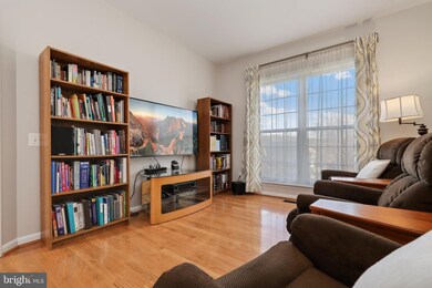 14910 Fruit Tree Ct, Woodbridge, VA 22193 - photo 6