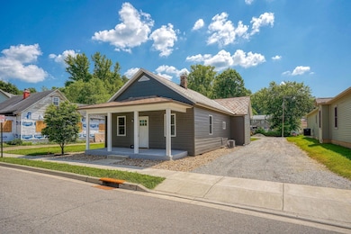 424 N Walnut St (43)