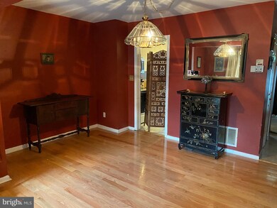 69 Dennison Dr, East Windsor, NJ 08520 - photo 4