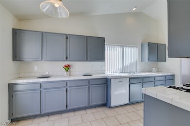 Plenty of cabinetry