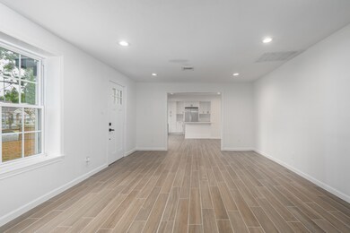 302 Moody St, Houston, TX 77009 - photo 3