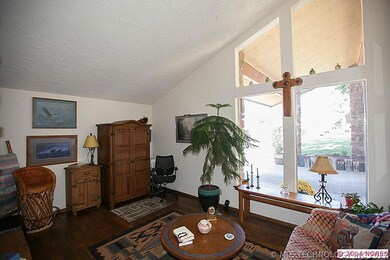 2nd Living area with hardwood floor and majestic w