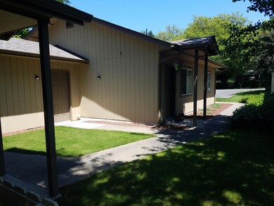 307 Cedar St unit A-B, Rogue River, OR 97537 - photo 2