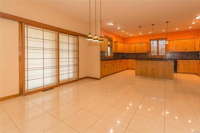 Breakfast area and kitchen is about 28'long.  The 