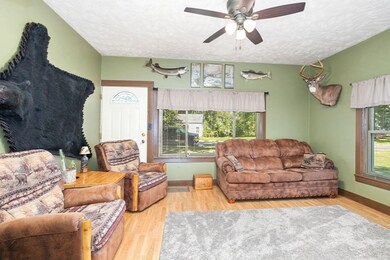 90788375-5BC6-418E-82D8-B7D7EB1B3022