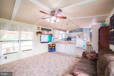 339 Pegram St, Gettysburg, PA 17325 - photo 4