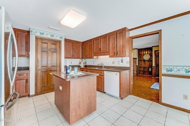 D85_3872_HDR