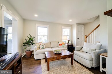 5813 Edgehill Dr, Alexandria, VA 22303 - photo 5