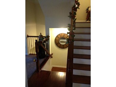 Entry/Foyer.