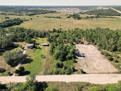 11520 Shawnee Rd, Fort Myers, FL 33913 - photo 7