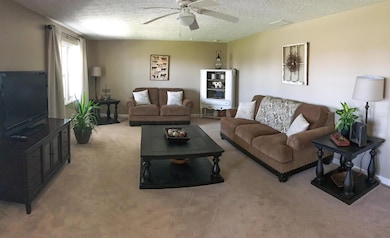7245 Neil Road 13