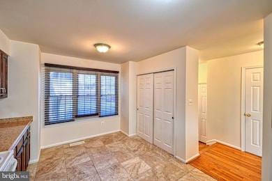 9621 Horsham Dr, Laurel, MD 20723 - photo 7