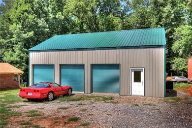 2395 S Chipley Ford Rd, Statesville, NC 28625 - photo 3