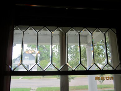 Leaded Beveled Window<|><|>