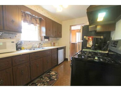 Kitchen. 10x8 Kitchen has plenty of cabinet space 