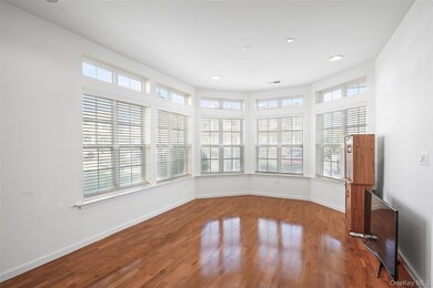 305 Egrets Landing, Carmel Hamlet, NY 10512 - photo 5