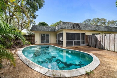Pool & Screened Patio
