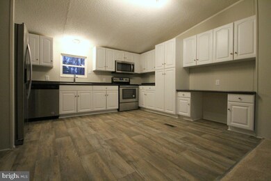 5152 Harlem River Dr, Ruther Glen, VA 22546 - photo 2