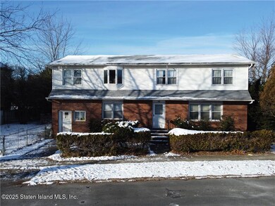 160 Todt Hill Rd, Staten Island, NY 10314 - photo 2