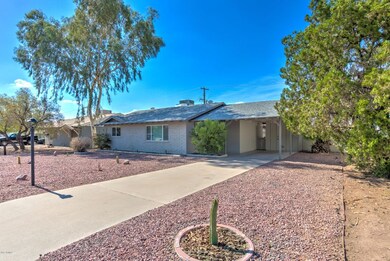 1836 E Palmcroft Dr-3