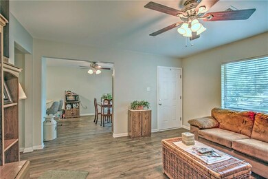 680 S 3rd St, Ponchatoula, LA 70454 - photo 3