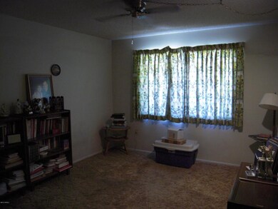 13868 N Newcastle Dr, Sun City, AZ 85351 - photo 4