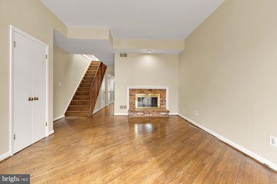 650 E St NE unit A, Washington, DC 20002 - photo 2